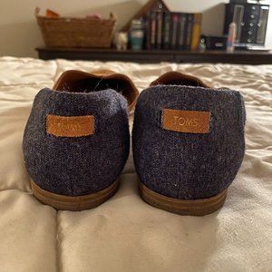 Toms, suede and denim flats, barely used